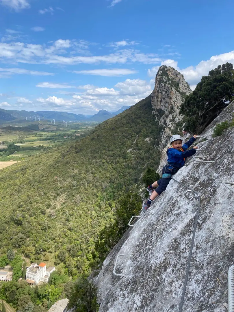 Paroi rocheuse via ferrata Pitchona, Pyrénées-Orientales